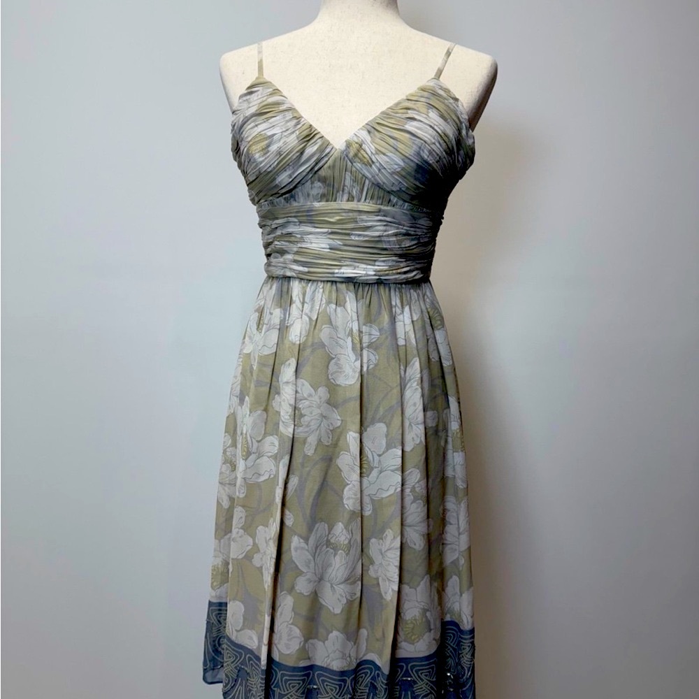 NWT Max and Cleo Elegant Floral Gray Dress Size 2